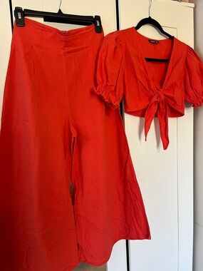 SHEIN Red Tie-Front Crop Top with Wide-Leg Cropped Pants Set